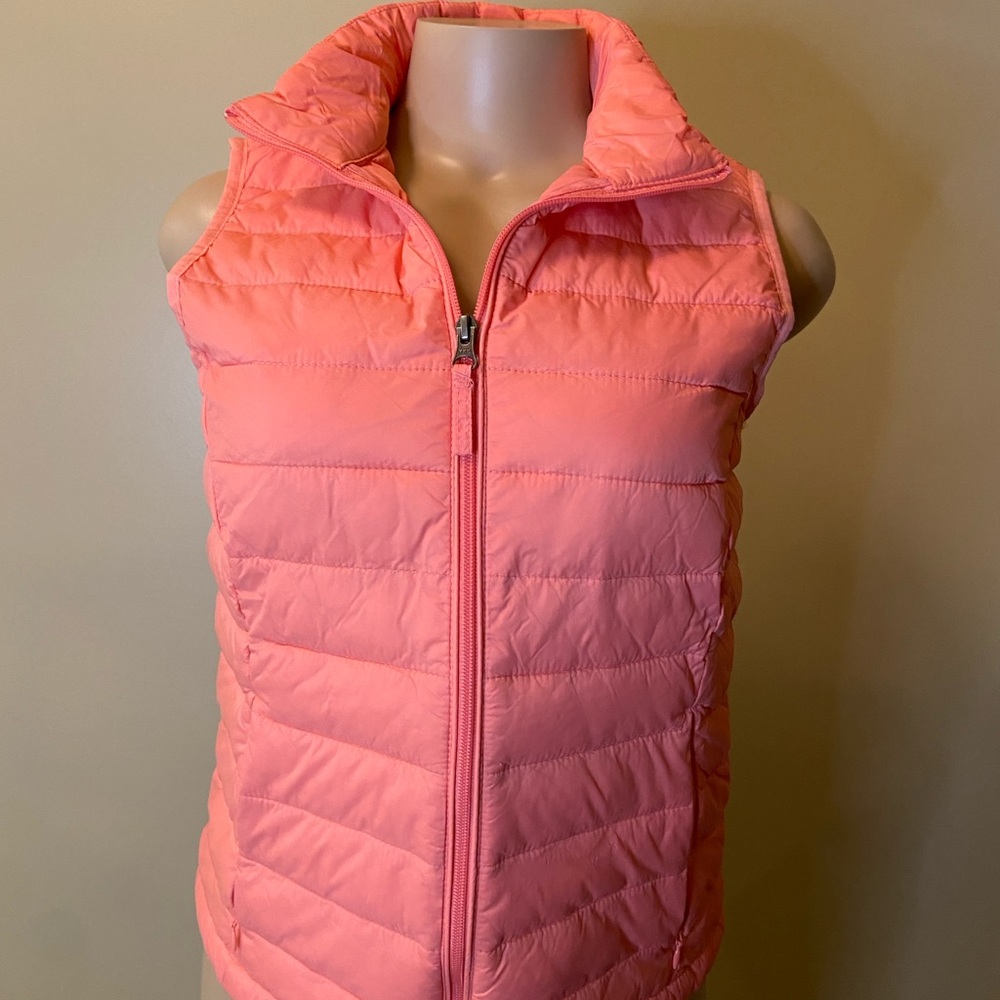 Amazon Essentials Women's Coral Quilted Vest